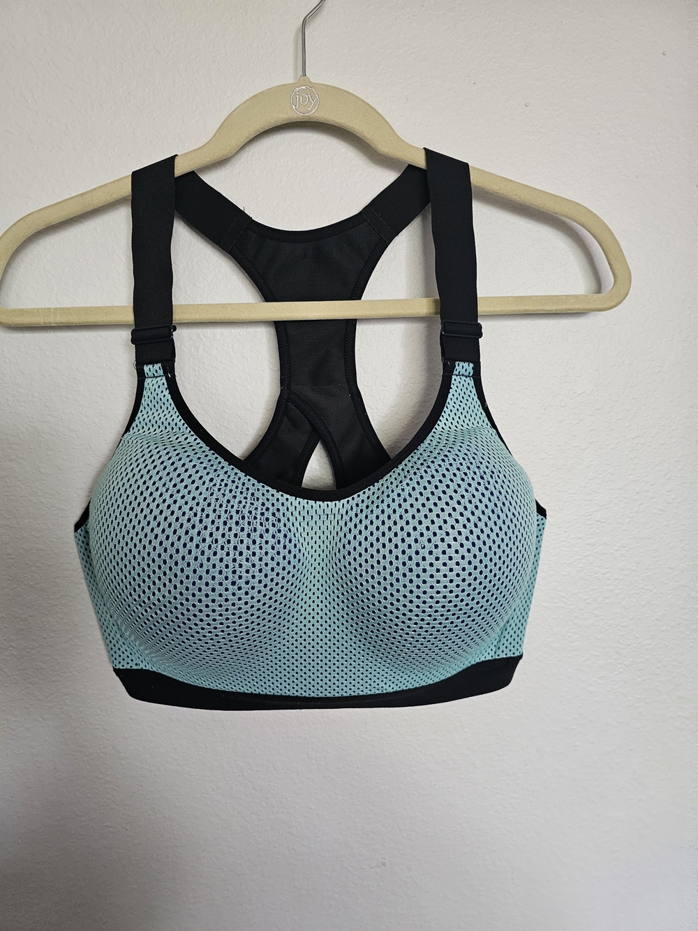 Victoria's Secret Mint and Black Mesh High-Impact Sports Bra
